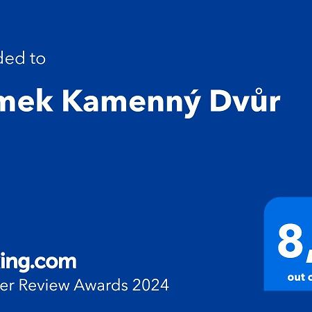 Готель Zamek Kamenny Dvur Kynsperk nad Ohri Екстер'єр фото