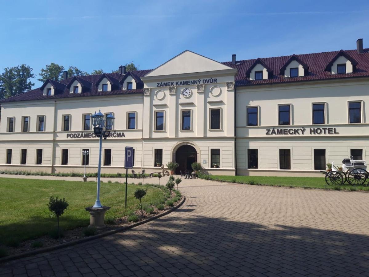Готель Zamek Kamenny Dvur Kynsperk nad Ohri Екстер'єр фото